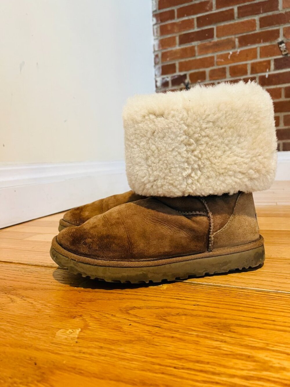 Women’s Ugg Classic Tall II Sheepskin Pull-On Boots SIze 9 - Picture 3 of 16